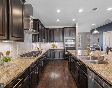 5313 Stream Bank Lane - Photo Thumbnail 5