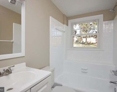 221 Dale Drive - Photo Thumbnail 24