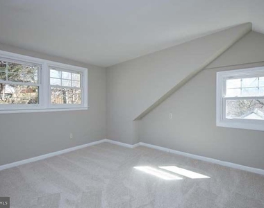 221 Dale Drive - Photo Thumbnail 20