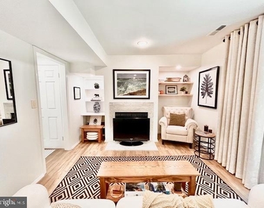4823 Willett Parkway - Photo Thumbnail 10