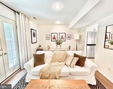 4823 Willett Parkway - Photo Thumbnail 9