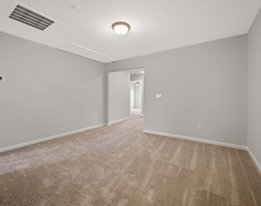 713 Silo Park Drive - Photo Thumbnail 6