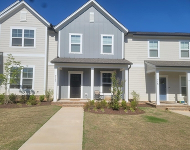 713 Silo Park Drive - Photo Thumbnail 1