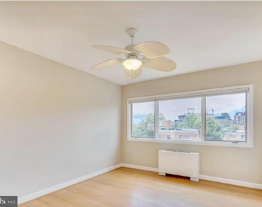 4720 Chevy Chase Drive - Photo Thumbnail 11