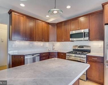 4720 Chevy Chase Drive - Photo Thumbnail 2