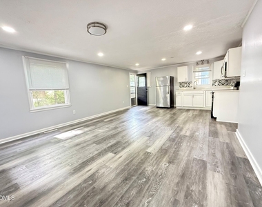 801 Carter Avenue - Photo Thumbnail 1