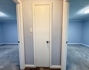 801 Carter Avenue - Photo Thumbnail 11