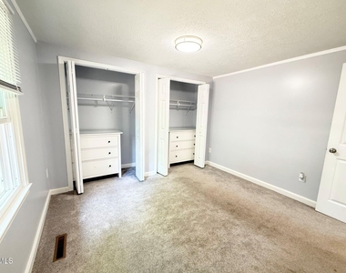 801 Carter Avenue - Photo Thumbnail 8