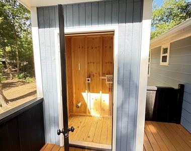 801 Carter Avenue - Photo Thumbnail 17