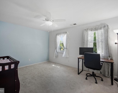 9405 Chatteroy Place - Photo Thumbnail 21