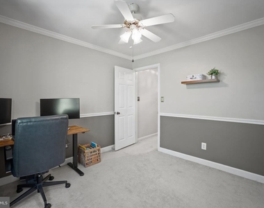 9405 Chatteroy Place - Photo Thumbnail 23