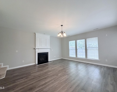 2101 Addenbrock Drive - Photo Thumbnail 2