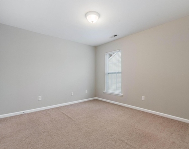 2101 Addenbrock Drive - Photo Thumbnail 9