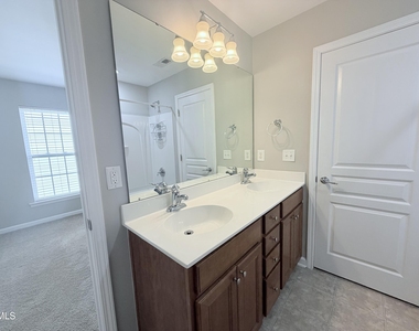 2101 Addenbrock Drive - Photo Thumbnail 5