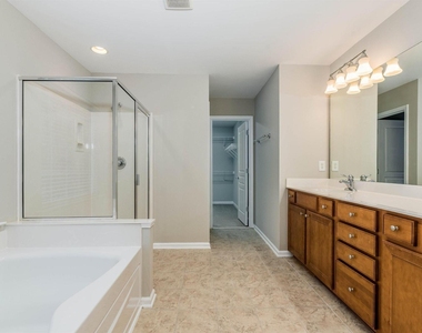 2101 Addenbrock Drive - Photo Thumbnail 16