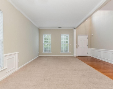 2101 Addenbrock Drive - Photo Thumbnail 13