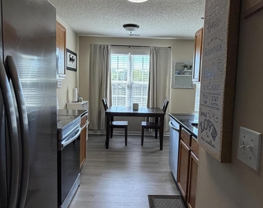 7229 Brighton Hill Lane - Photo Thumbnail 8