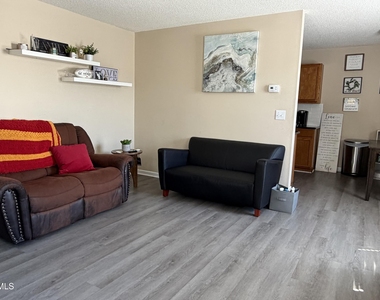 7229 Brighton Hill Lane - Photo Thumbnail 4