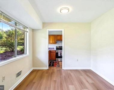 10601 Weymouth Street - Photo Thumbnail 8