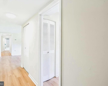 10601 Weymouth Street - Photo Thumbnail 3