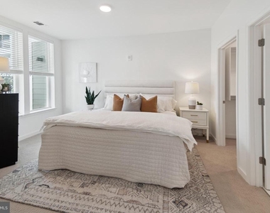 3820 Chaplin Place - Photo Thumbnail 14