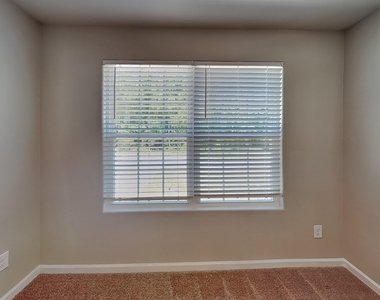 10 Parkers Gate Drive - Photo Thumbnail 18