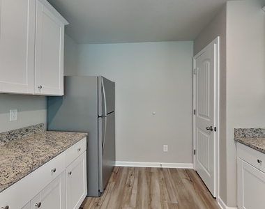 10 Parkers Gate Drive - Photo Thumbnail 4
