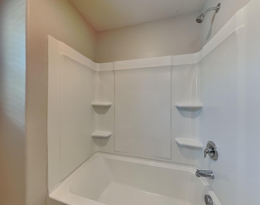10 Parkers Gate Drive - Photo Thumbnail 17