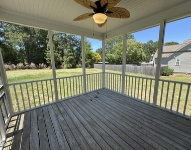 113 Ashton Lane - Photo Thumbnail 23
