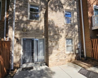 10218 Arizona Circle - Photo Thumbnail 24
