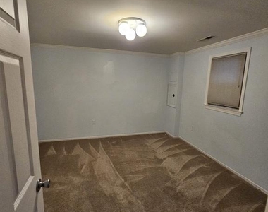 10218 Arizona Circle - Photo Thumbnail 19