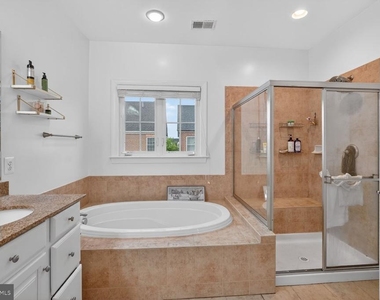 534 Rudbeckia Place - Photo Thumbnail 7
