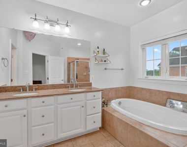534 Rudbeckia Place - Photo Thumbnail 8