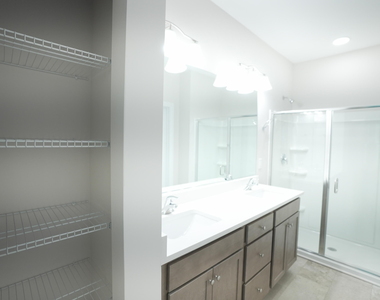 919 Hillman Lane - Photo Thumbnail 54