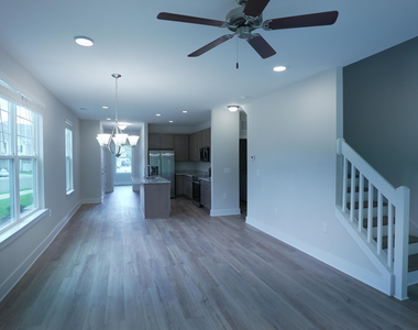 919 Hillman Lane - Photo Thumbnail 9