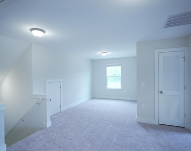 919 Hillman Lane - Photo Thumbnail 34