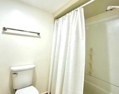 15101 Interlachen Drive Drive - Photo Thumbnail 14