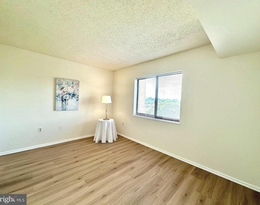 15101 Interlachen Drive Drive - Photo Thumbnail 16