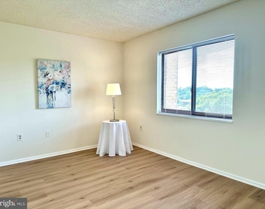 15101 Interlachen Drive Drive - Photo Thumbnail 17