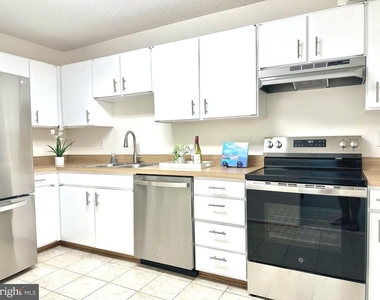 15101 Interlachen Drive Drive - Photo Thumbnail 20