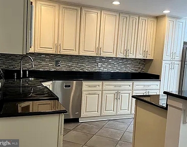 11660 Drumcastle Terrace - Photo Thumbnail 6
