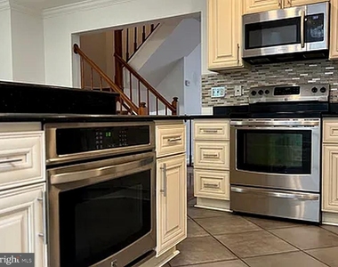 11660 Drumcastle Terrace - Photo Thumbnail 2