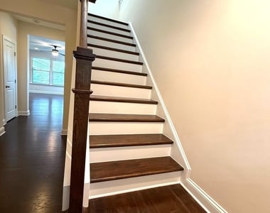 238 Begen Street - Photo Thumbnail 10