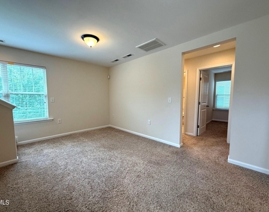 238 Begen Street - Photo Thumbnail 11