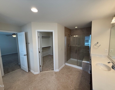 238 Begen Street - Photo Thumbnail 18