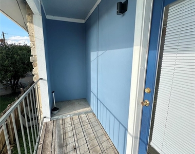 4322 Gillis St - Photo Thumbnail 26
