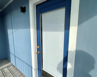 4322 Gillis St - Photo Thumbnail 25