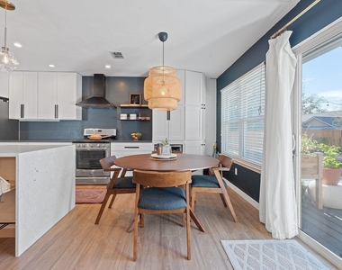 4916 Transit Cir - Photo Thumbnail 5