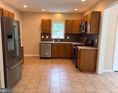 2831 Reckord Road - Photo Thumbnail 4