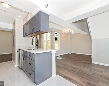 205 Market-thru 207 Street - Photo Thumbnail 16